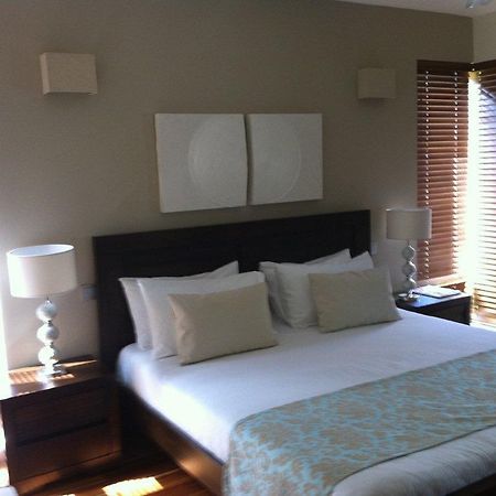 Olana Beachfront Apartments ริวิแยร์นัวร์ ภายนอก รูปภาพ