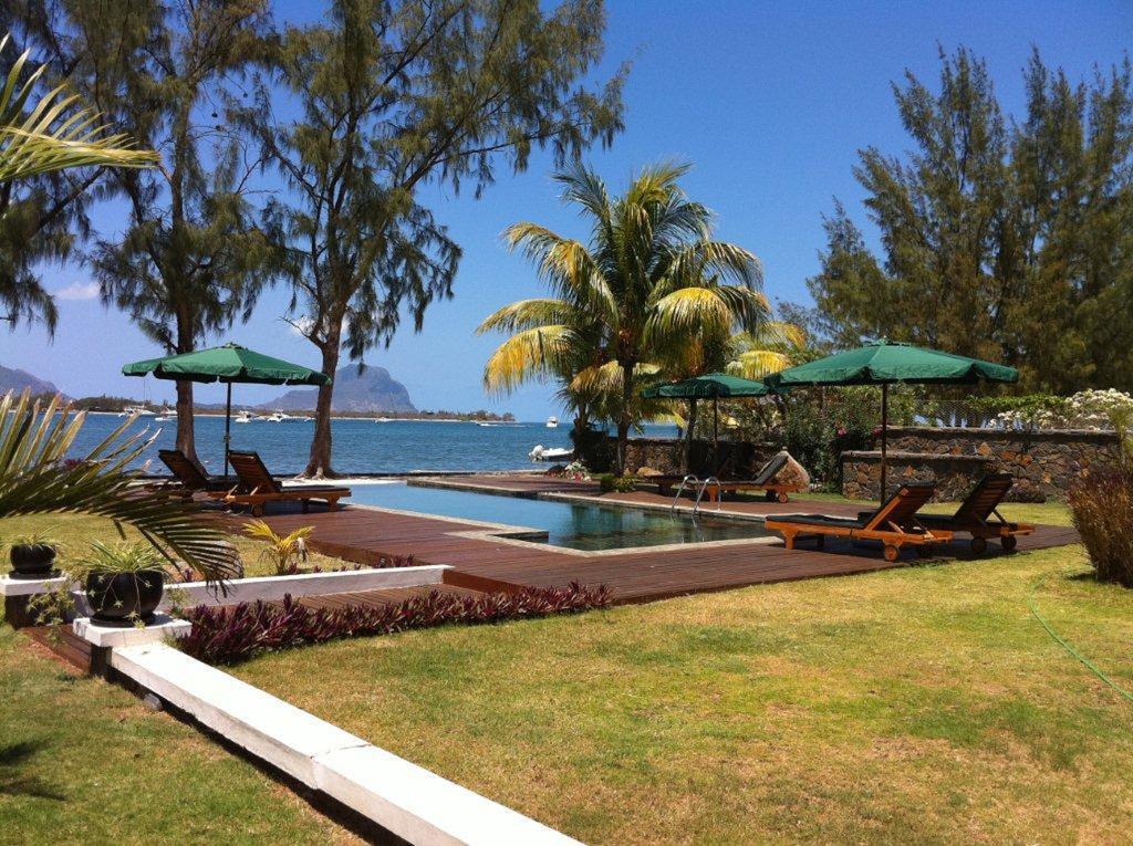 Olana Beachfront Apartments ริวิแยร์นัวร์ ภายนอก รูปภาพ
