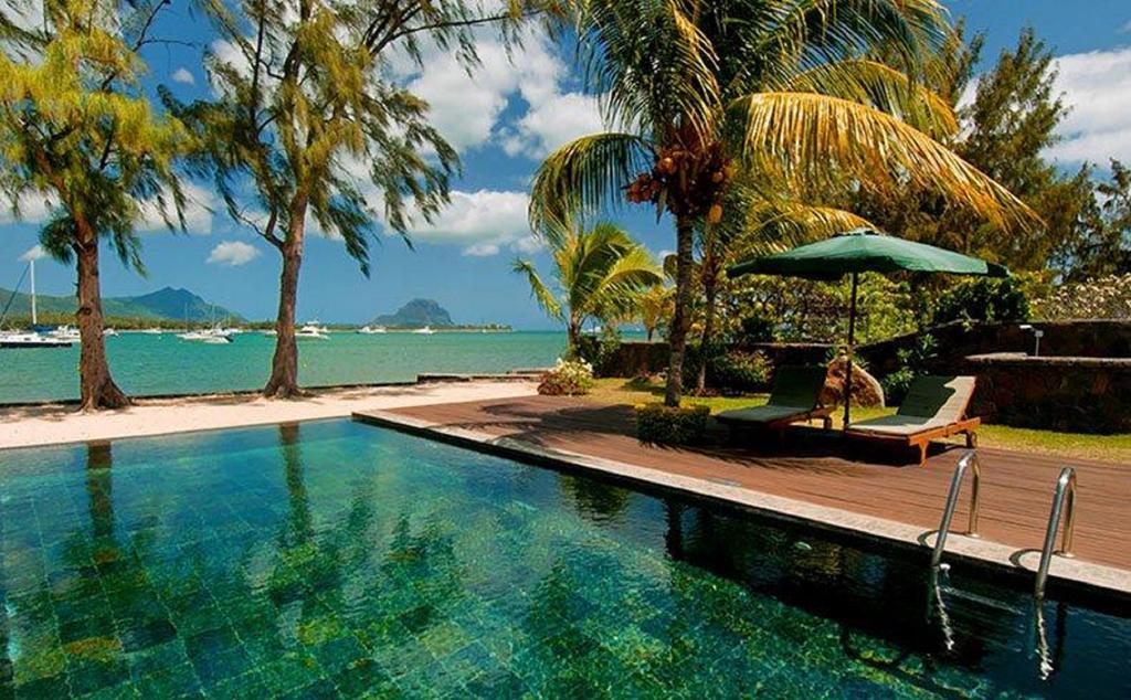 Olana Beachfront Apartments ริวิแยร์นัวร์ ภายนอก รูปภาพ